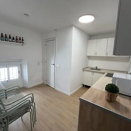Apartment Centrally Located With Terrace